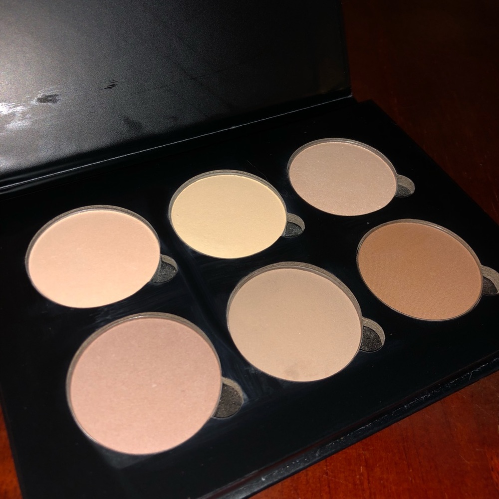 Anastasia Beverly Hills contour kit